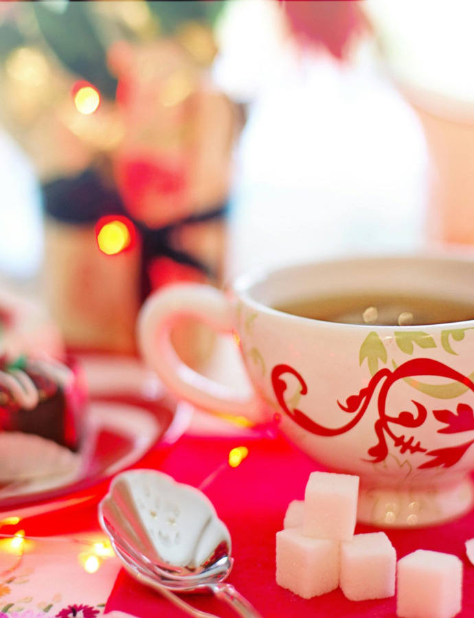 Everything You Need to Plan A Terrific Holiday Tea Party