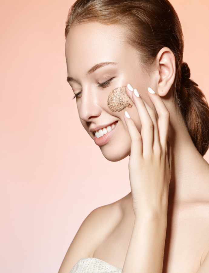 Blooming Tea Flowers: 5 DIY Natural Skincare Tips