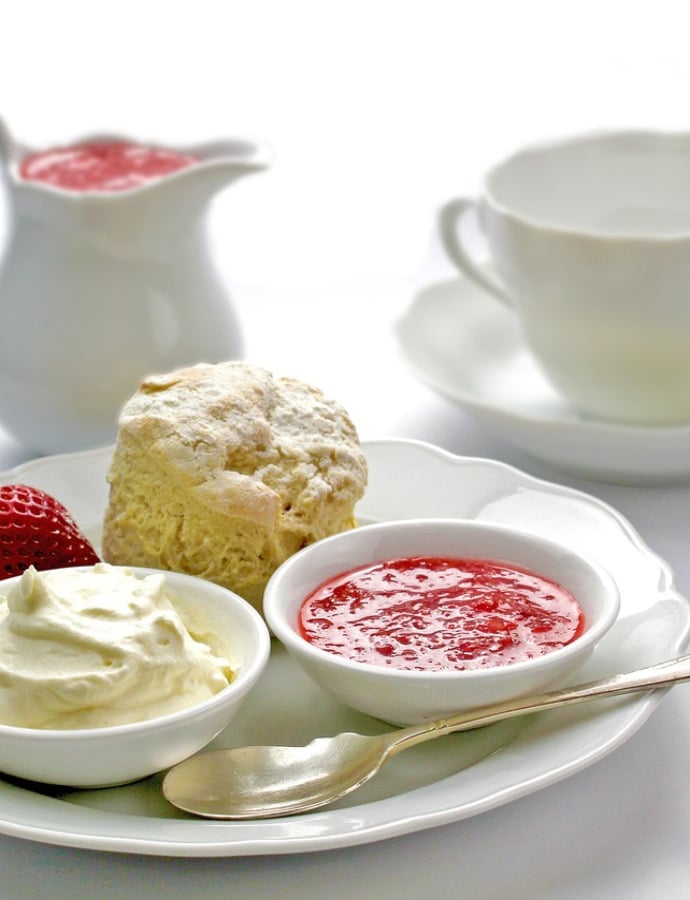 Great Scone Debate: What Happens When People Talk Scones