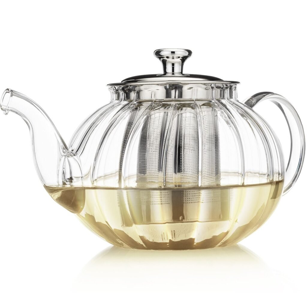 A ribbed glass and stainless steel teapot as a tea gift for Mother’s Day.